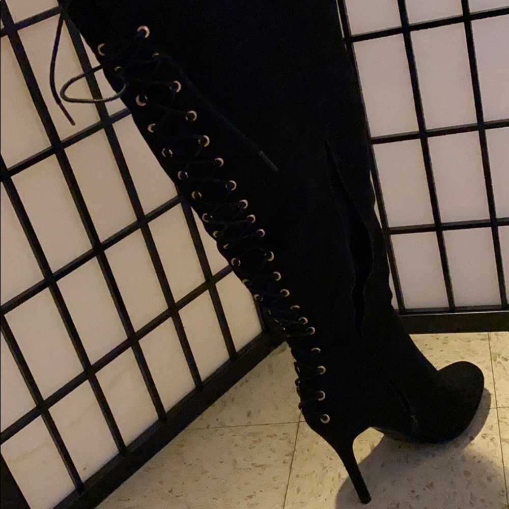 High heel boots